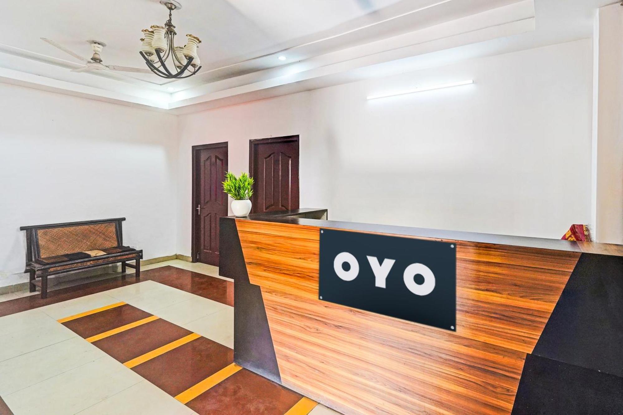 OYO Flagship 70180 Hotel 9 Palm Dehradun Exterior foto