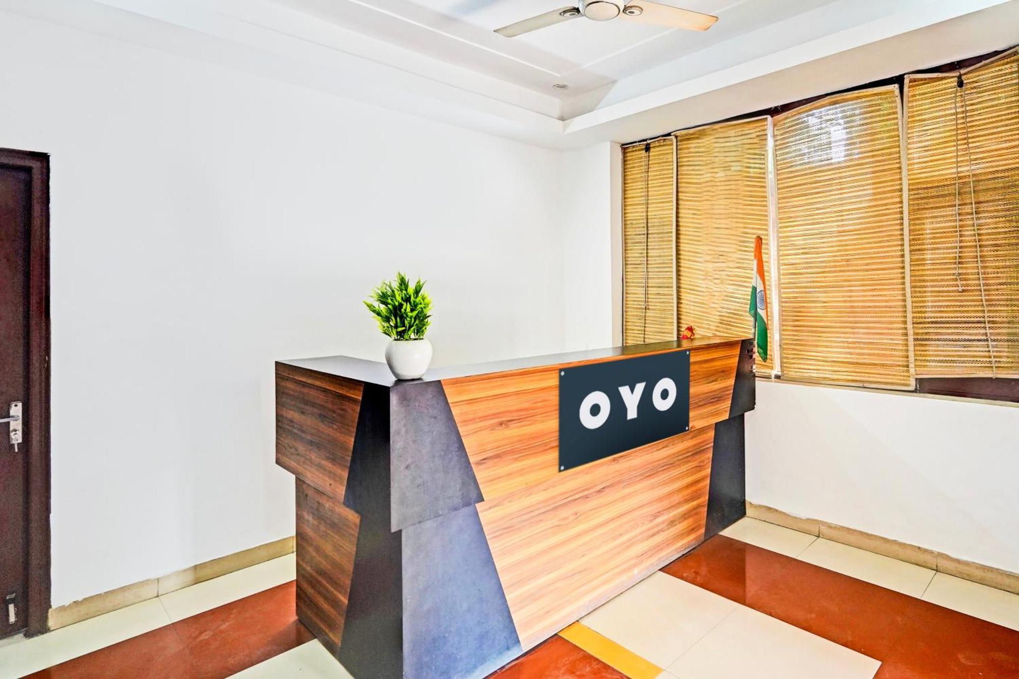 OYO Flagship 70180 Hotel 9 Palm Dehradun Exterior foto